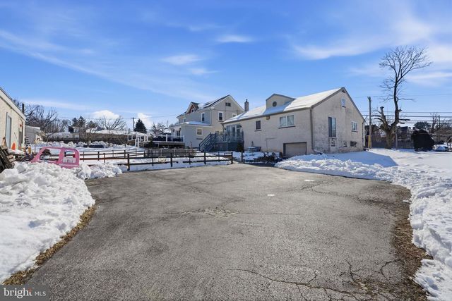 443 RIDGE PIKE, Lafayette Hill, PA 19444