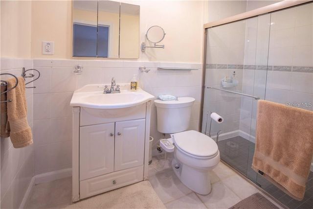 2200 2ND STREET N, St Petersburg, FL 33704