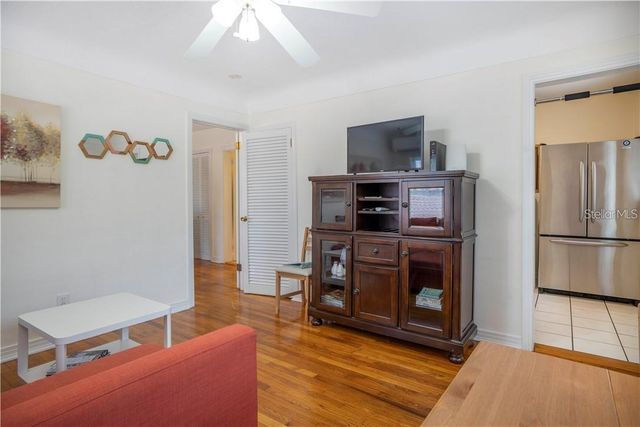 2200 2ND STREET N, St Petersburg, FL 33704