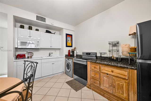 16711 Collins Ave BC-10, Sunny Isles Beach, FL 33160
