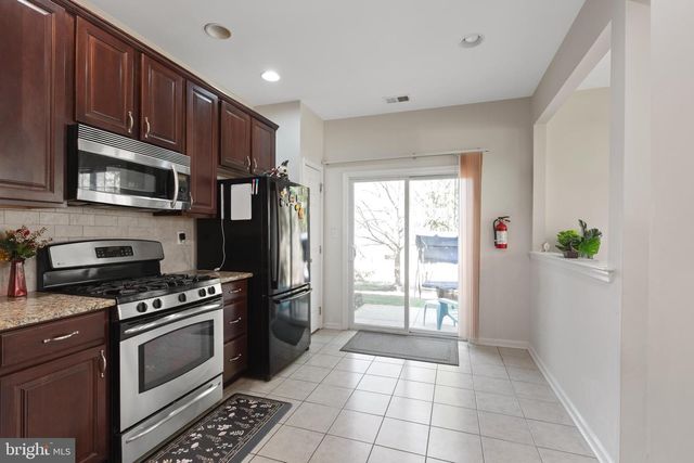 233 CONCORD PL, Pennington, NJ 08534