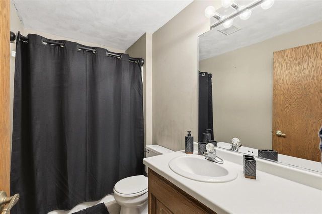 2605 W BIG BEND DRIVE, Appleton, WI 54914
