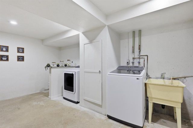 2605 W BIG BEND DRIVE, Appleton, WI 54914