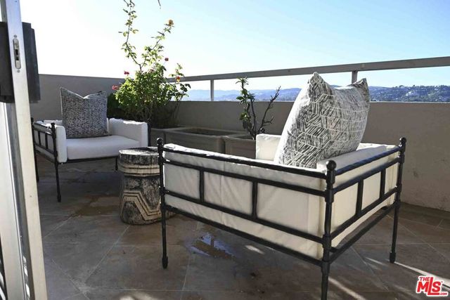 865 Comstock Avenue PHD, Los Angeles, CA 90024