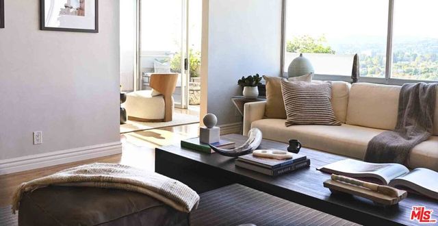 865 Comstock Avenue PHD, Los Angeles, CA 90024