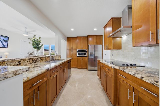 2390 SW 14th Avenue, Boynton Beach, FL 33426