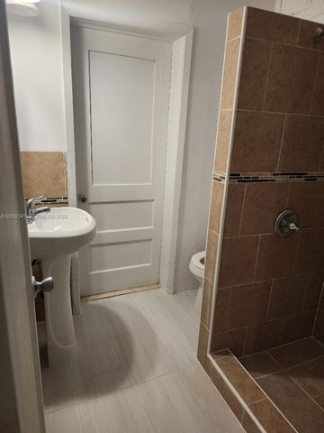 13915 NW 5th Court 1, North Miami, FL 33168