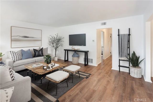101 Rockwood 52, Irvine, CA 92614