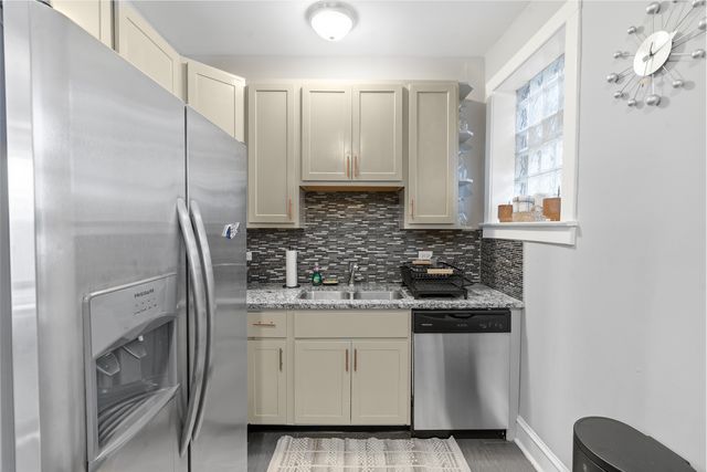 6239 S Ellis Avenue 3, Chicago, IL 60637