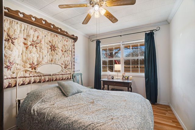 8413 Farm Road 195, Bagwell, TX 75412