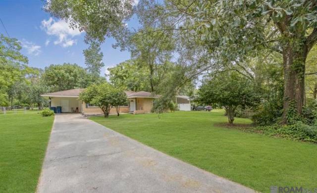 1542 N Woodcrest Ave, Denham Springs, LA 70726