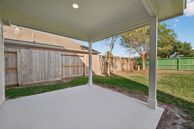 17422 Bending Post Dr Drive, Houston, TX 77095