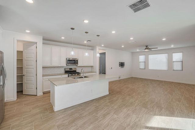 12881 N 145th Drive, Surprise, AZ 85379