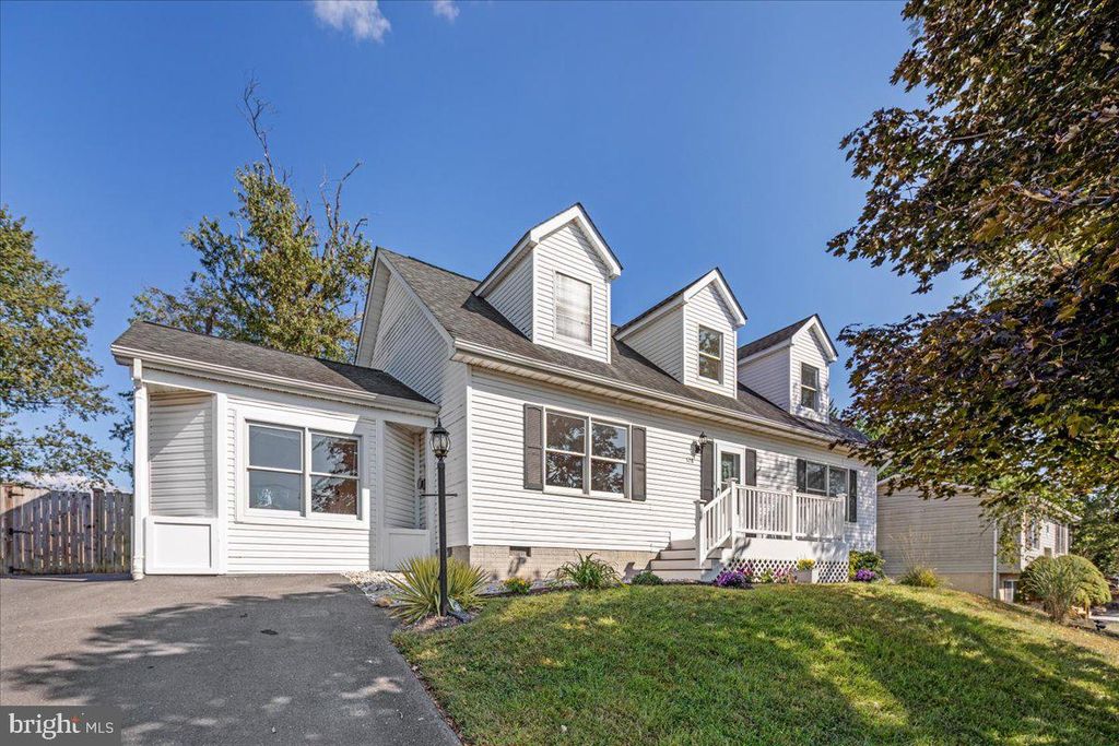 128 PIONEERS RD, Winchester, VA 22602