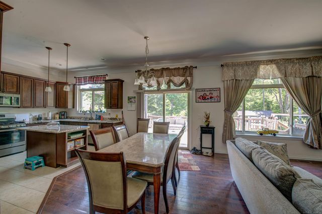 3944 Konstantine Drive, Fort Gratiot Twp, MI 48059