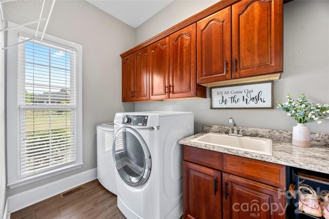 115 S Gibbs Road, Mooresville, NC 28117