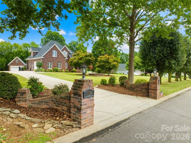 115 S Gibbs Road, Mooresville, NC 28117