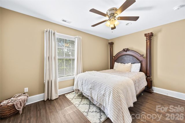115 S Gibbs Road, Mooresville, NC 28117