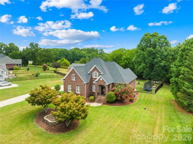 115 S Gibbs Road, Mooresville, NC 28117