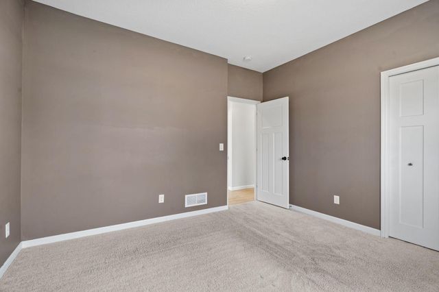 811 Morrison Avenue, Annandale, MN 55302