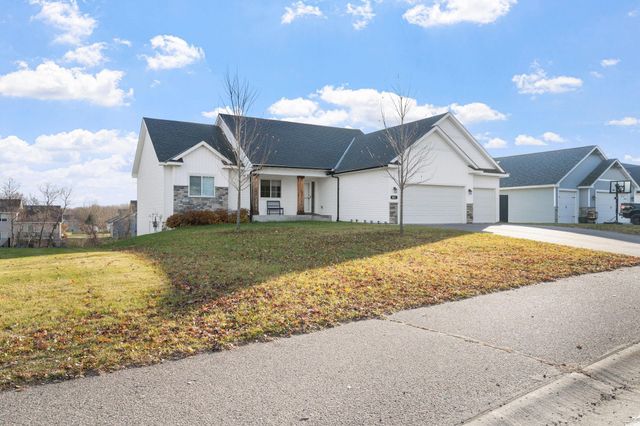 811 Morrison Avenue, Annandale, MN 55302
