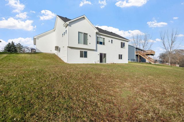 811 Morrison Avenue, Annandale, MN 55302