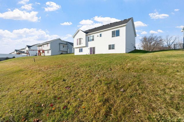 811 Morrison Avenue, Annandale, MN 55302