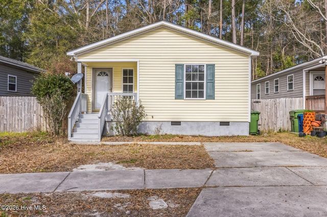 3829 Prices Lane, Wilmington, NC 28405