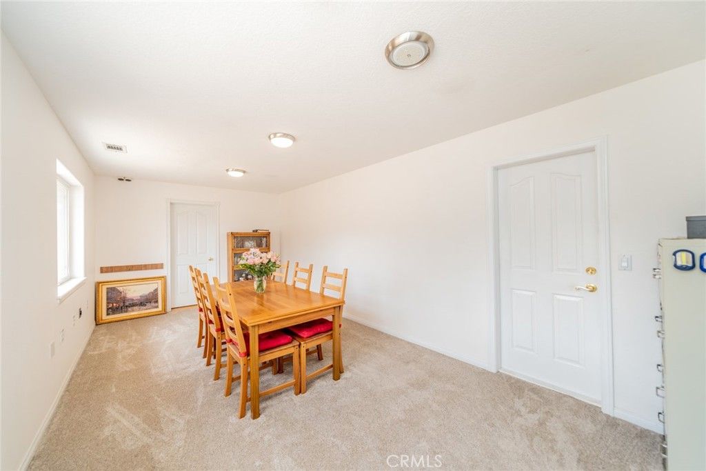 Image 17 of property listing at 8767 Silver Rock, Pinon Hills, CA 92372