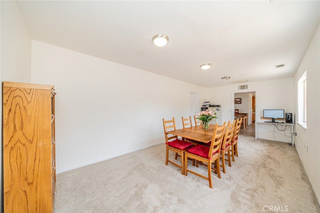 Image 18 of property listing at 8767 Silver Rock, Pinon Hills, CA 92372