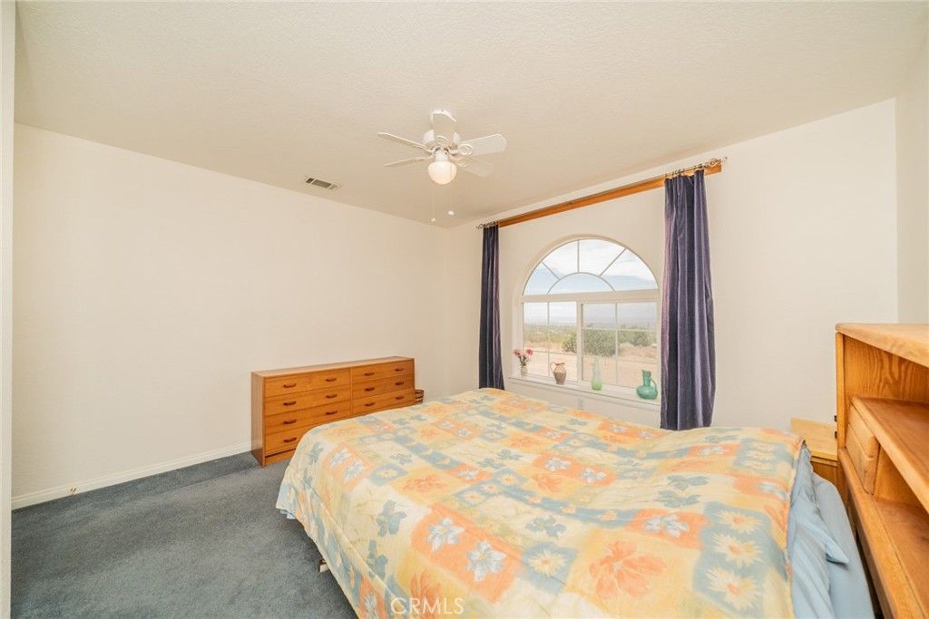 Image 30 of property listing at 8767 Silver Rock, Pinon Hills, CA 92372