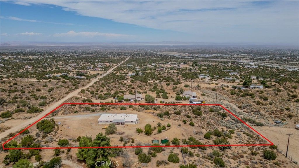 Image 35 of property listing at 8767 Silver Rock, Pinon Hills, CA 92372