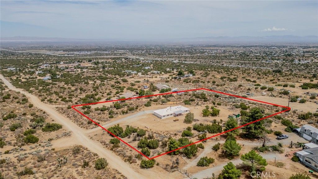 Image 37 of property listing at 8767 Silver Rock, Pinon Hills, CA 92372