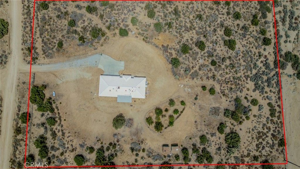 Image 38 of property listing at 8767 Silver Rock, Pinon Hills, CA 92372