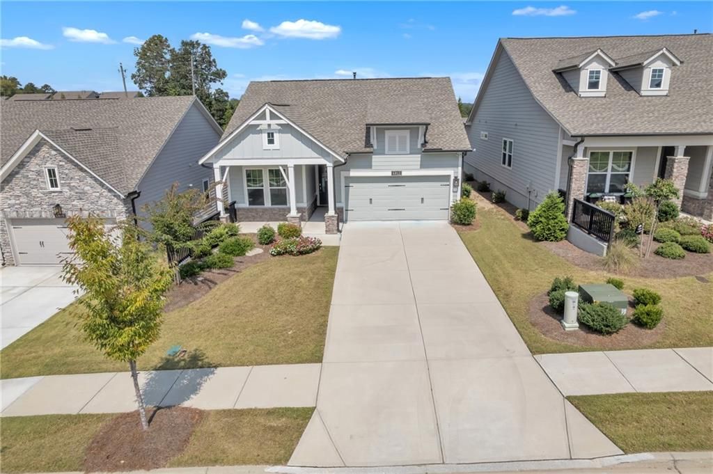 6813 Bungalow Road, Flowery Branch, GA 30542