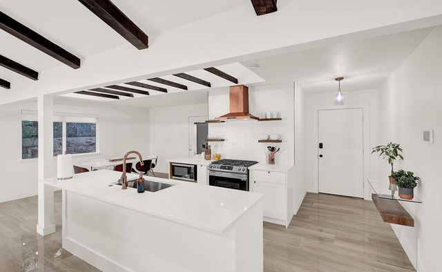 7313 Cerro Negro Drive, El Paso, TX 79912