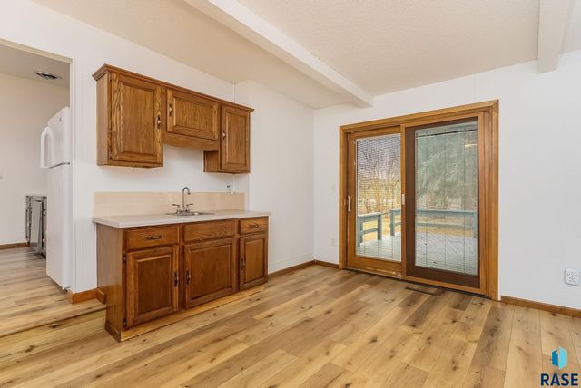 2805 S 1st Ave Avenue, Sioux Falls, SD 57105