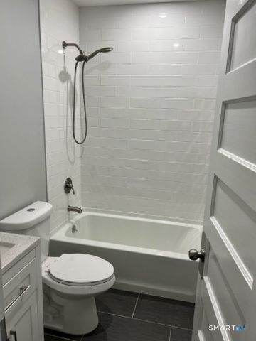 7 Burritt Avenue, Stratford, CT 06615