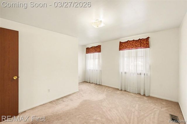 38796 Bramham Street, Clinton Township, MI 48038