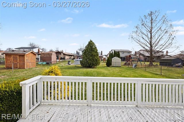 38796 Bramham Street, Clinton Township, MI 48038