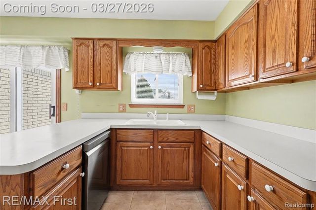 38796 Bramham Street, Clinton Township, MI 48038