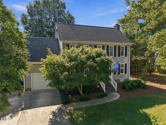 2605 Hiking Trail, Raleigh, NC 27615