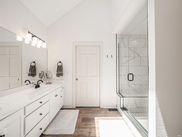801 Cobblestone Drive, Evansville, IN 47715