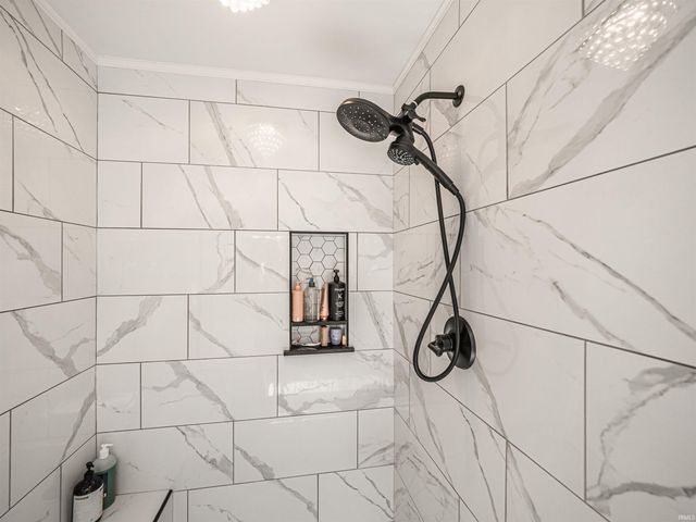 801 Cobblestone Drive, Evansville, IN 47715