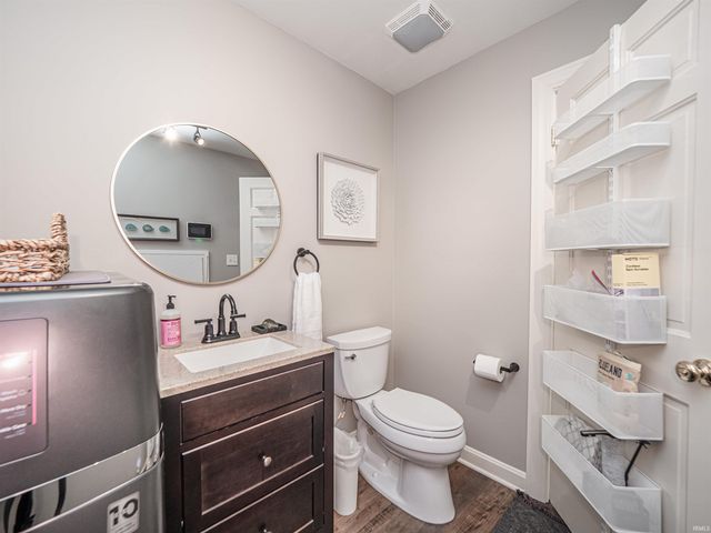 801 Cobblestone Drive, Evansville, IN 47715