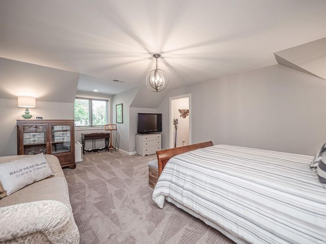 801 Cobblestone Drive, Evansville, IN 47715