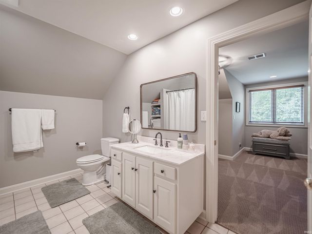 801 Cobblestone Drive, Evansville, IN 47715