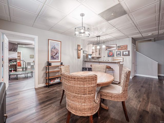 801 Cobblestone Drive, Evansville, IN 47715