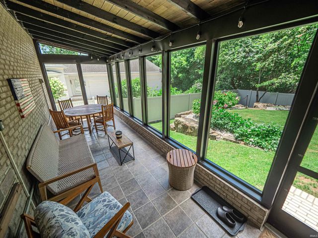 801 Cobblestone Drive, Evansville, IN 47715