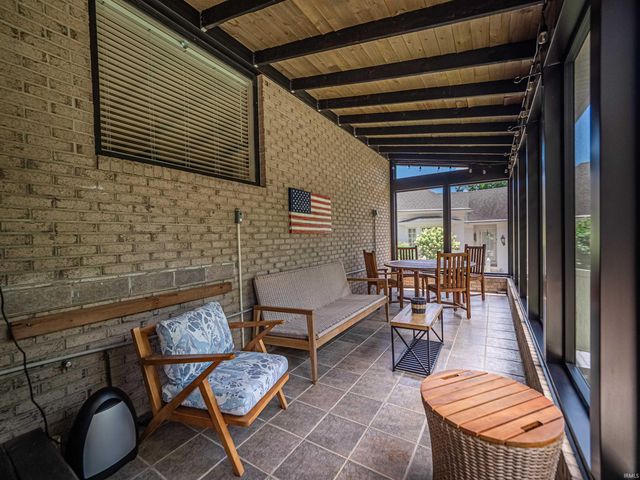 801 Cobblestone Drive, Evansville, IN 47715